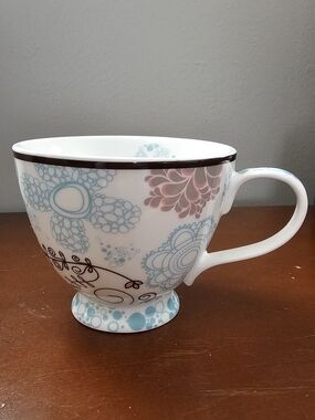 Mary Kay Ceramic Floral Coffee Mug White Blue Pink Brown Round